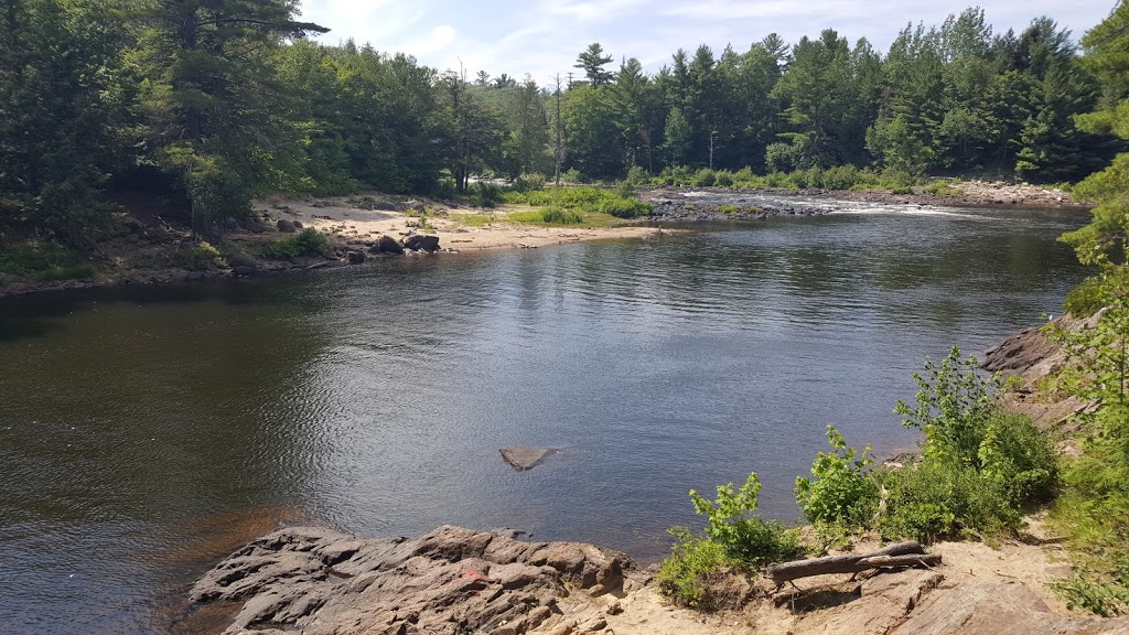 Parc des Chutes Dorwin | 3102 1ère Avenue, Route 337, Rawdon, QC J0K 1S0, Canada | Phone: (450) 834-2551