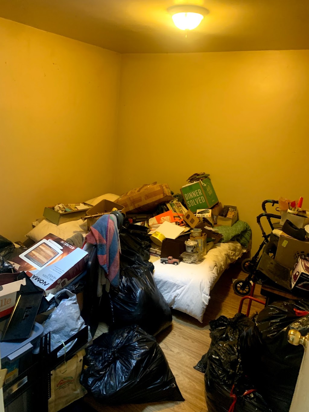 Hav junk ? Removal Services | 80 Alton Towers Cir, Scarborough, ON M1V 5E8, Canada | Phone: (647) 203-0100