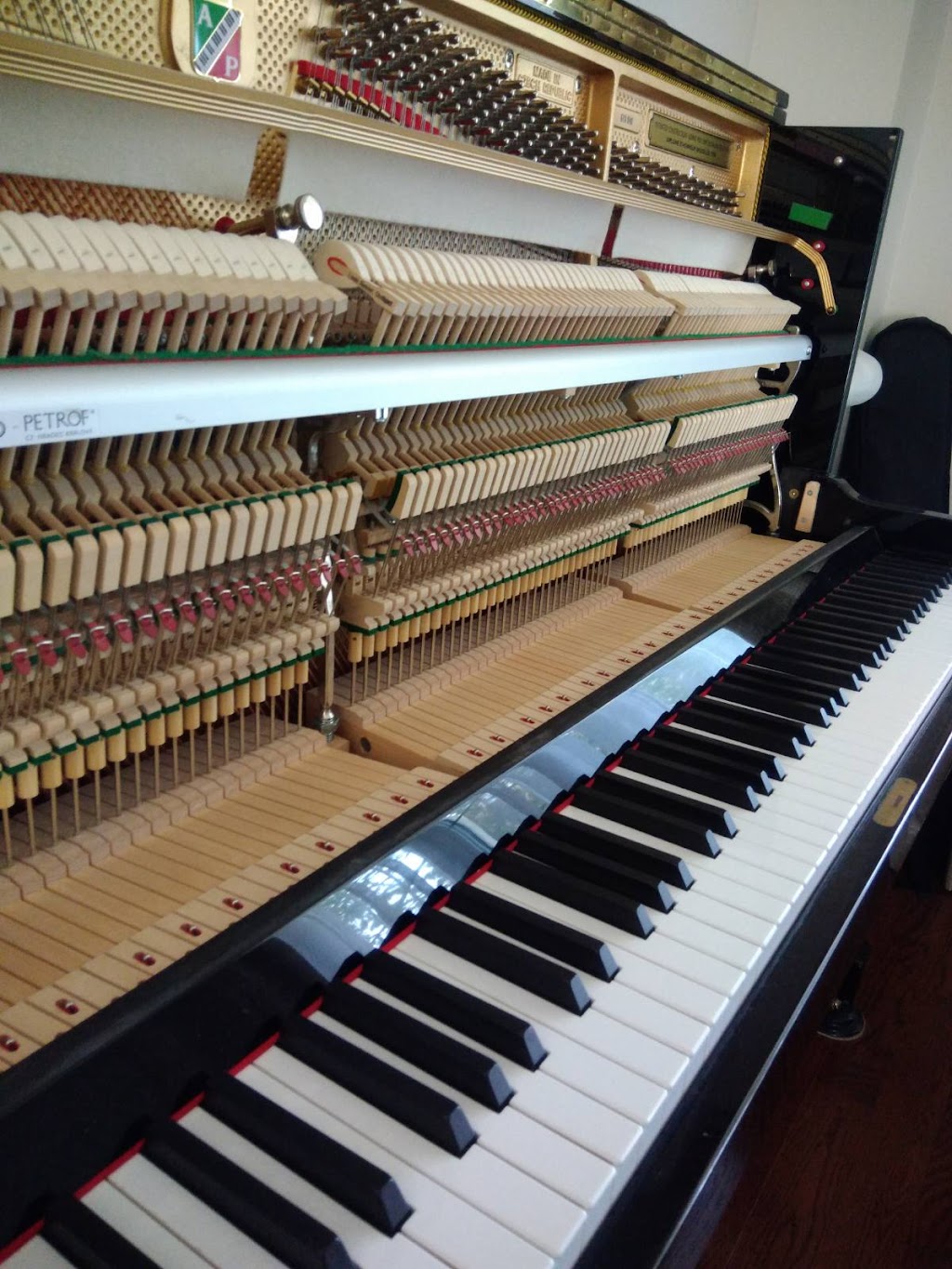 Professional piano tuner | Appleby Line #2065, Burlington, ON L7L 7H2, Canada | Phone: (647) 655-9245