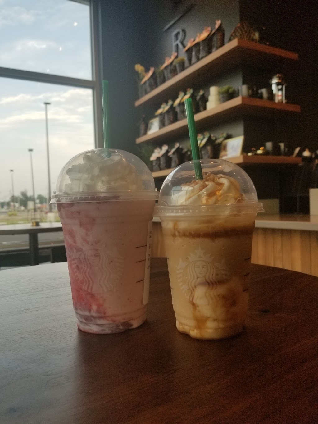 Starbucks | 80 Dufferin St #78, Perth, ON K7H 2R9, Canada | Phone: (343) 402-8352