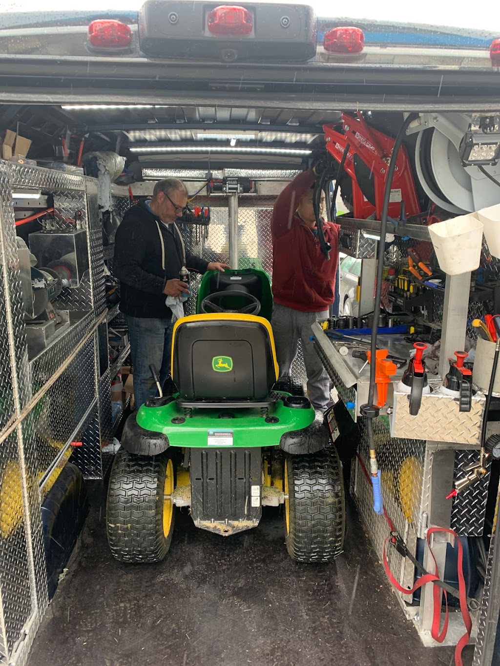 On Spot Repair | Mobile Mower Repair | 12715 Warden Ave., Whitchurch-Stouffville, ON L4A 4L1, Canada | Phone: (647) 957-7768