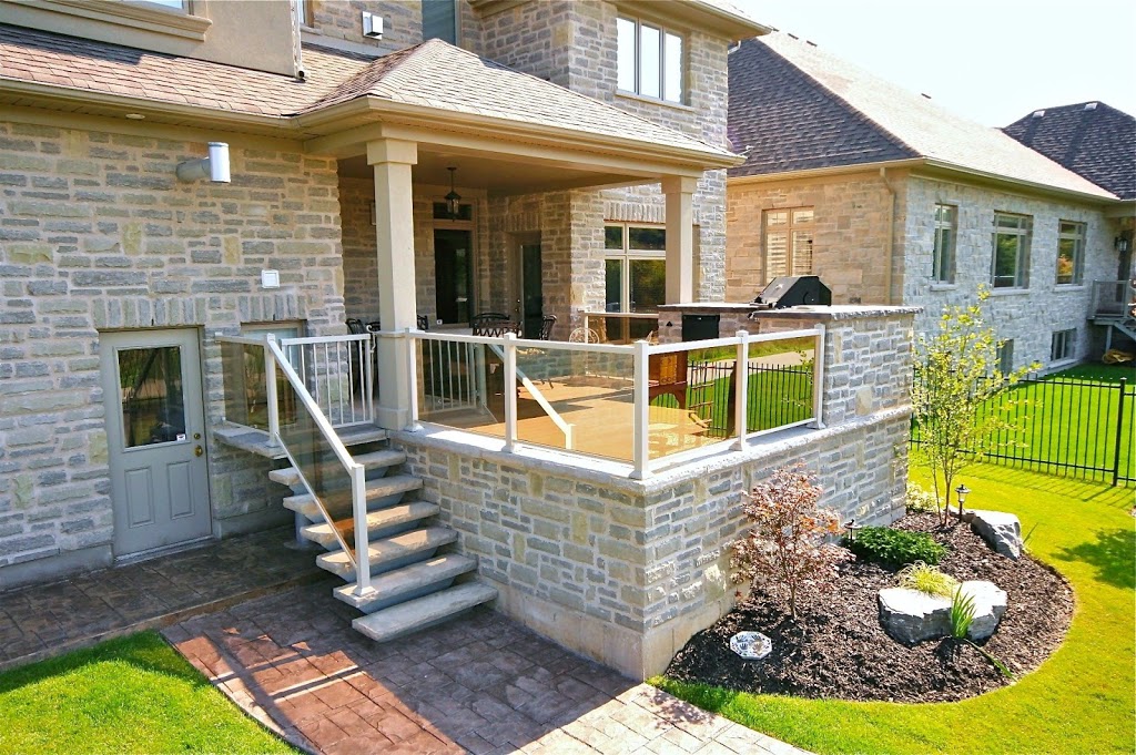 Hickory Dickory Decks - Kitchener | 1633 Snyders Rd E, Petersburg, ON N0B 2H0, Canada | Phone: (519) 886-4888