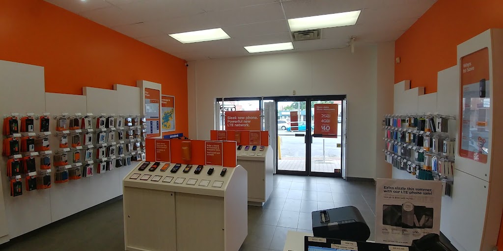 Freedom Mobile | Maple Leaf Plaza, 530 Montréal Rd, Ottawa, ON K1K 0E9, Canada | Phone: (613) 380-8191