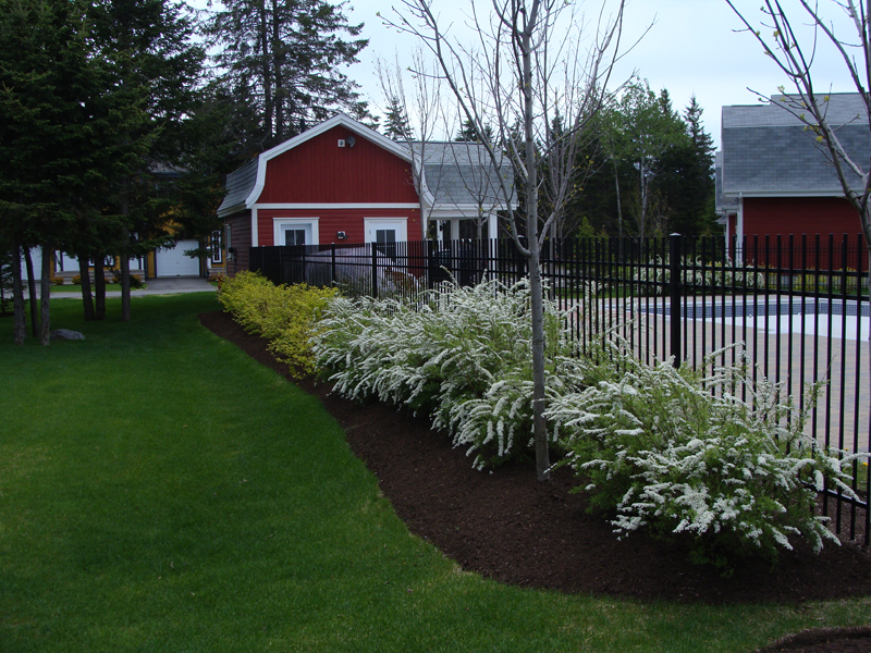 Clotures Des Monts | 1386 Rue du Clos-des-Artisans, Prévost, QC J0R 1T0, Canada | Phone: (514) 849-2386