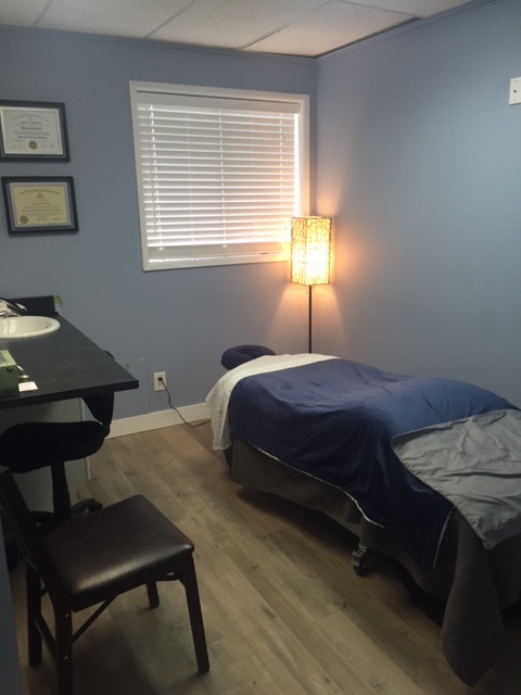Thetis Massage Therapy | 116-582 Goldstream Ave, Victoria, BC V9B 2W7, Canada | Phone: (250) 590-3682