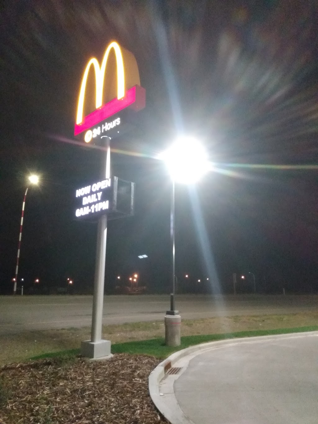 McDonalds | 2360 7 Ave, Fort Macleod, AB T0L 0Z0, Canada | Phone: (403) 553-5126