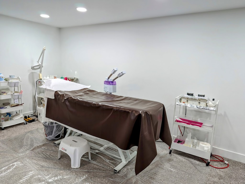 Sumans Aesthetics | 807 Wooler Pl, Ottawa, ON K1T 3X1, Canada | Phone: (613) 324-7000