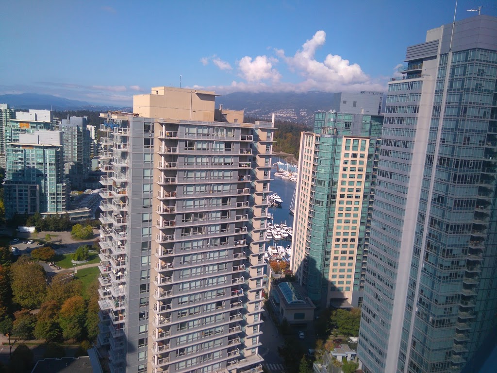 Coal Harbour Properties | 1205 W Hastings St, Vancouver, BC V6E 4T7, Canada | Phone: (604) 633-0694