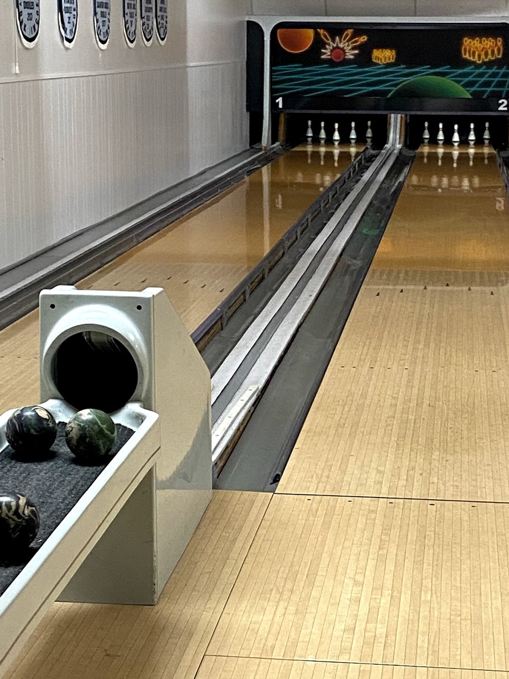 Parkway Bowl | 67 Ellesmere Rd, Scarborough, ON M1R 4B7, Canada | Phone: (416) 447-1761