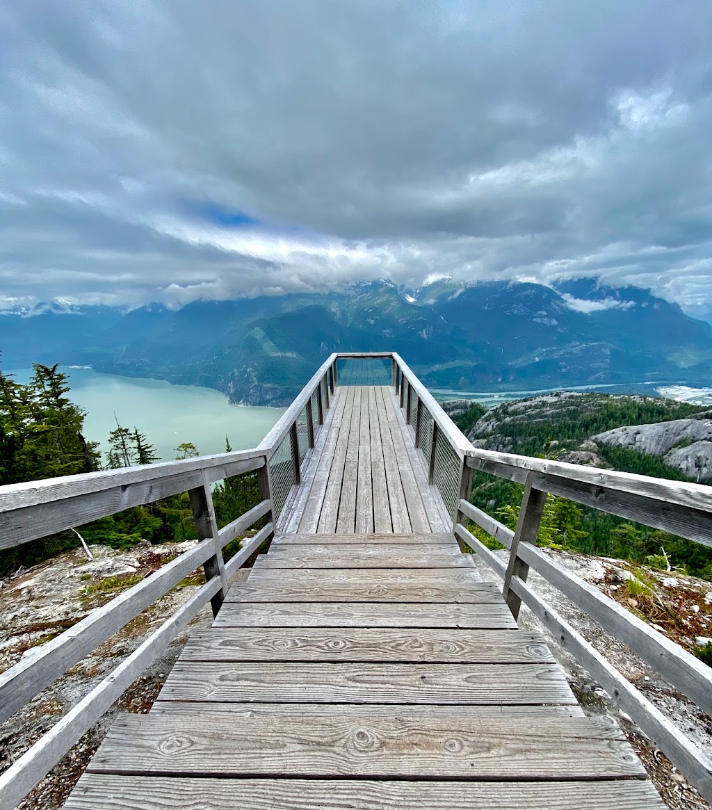 The Squamish and Chief Viewpoint | Squamish-Lillooet D, BC V0N 1J0, Canada | Phone: (604) 892-2551