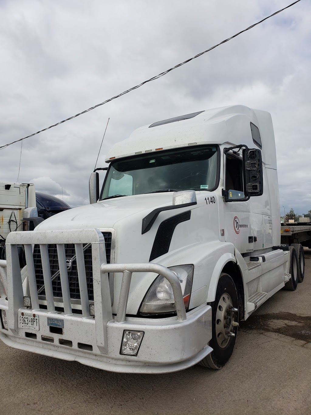 JJ Transportation | 91 Kelfield St, Etobicoke, ON M9W 5A3, Canada | Phone: (647) 588-6667