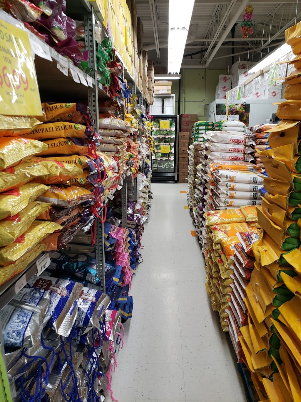 FoodAsia Indian Grocery | 791 Bovaird Dr W, Brampton, ON L6X 0T9, Canada | Phone: (905) 267-4686