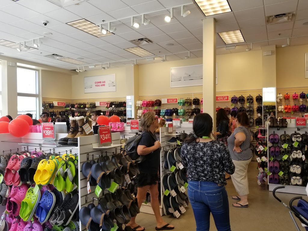 Crocs | 300 Taylor Rd, Niagara-on-the-Lake, ON L0S 1J0, Canada | Phone: (905) 988-1680