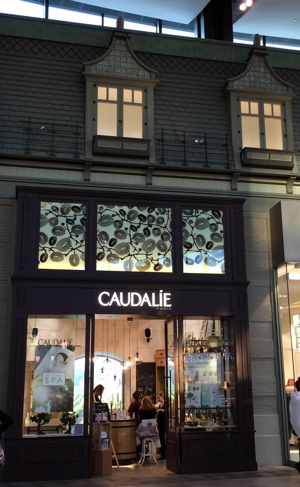 Caudalie Boutique Spa | 3035 Boulevard le Carrefour, Laval, QC H7T 1C8, Canada | Phone: (450) 682-3107