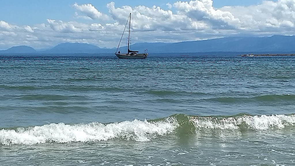 Tribune Bay Provincial Park Entrance | St Johns Point Rd, Hornby Island, BC V0R 1Z0, Canada | Phone: (800) 689-9025