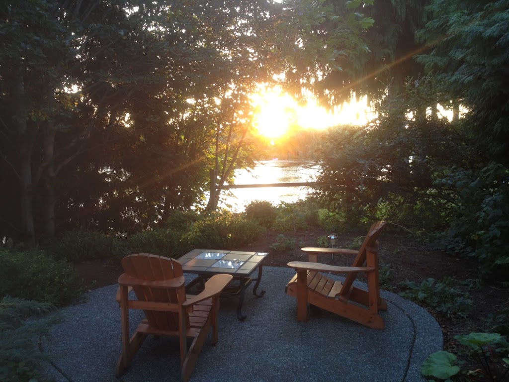 Dockside Bed & Breakfast | 2140 Dockside Way, Nanaimo, BC V9R 6T7, Canada | Phone: (250) 616-7818