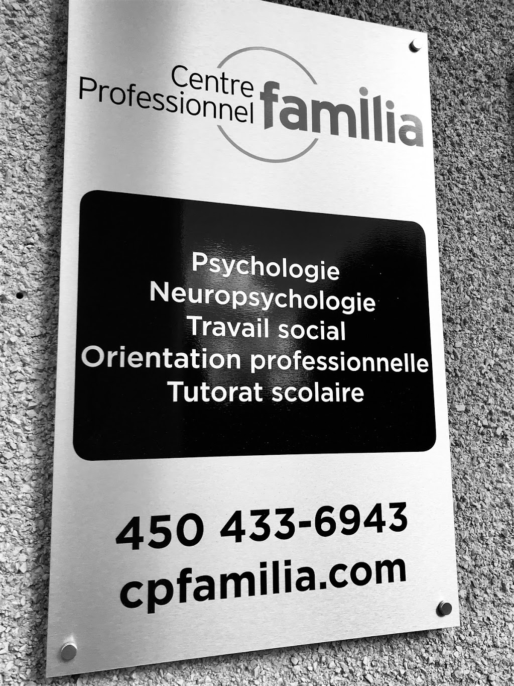 Centre Professionnel Familia | 920 Boulevard Curé-Labelle #203, Blainville, QC J7C 2L2, Canada | Phone: (450) 433-6943