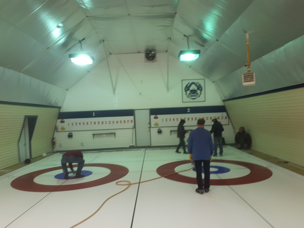 Sutton Curling Club | 26 Rue Pleasant, Sutton, QC J0E 2K0, Canada | Phone: (450) 538-3226