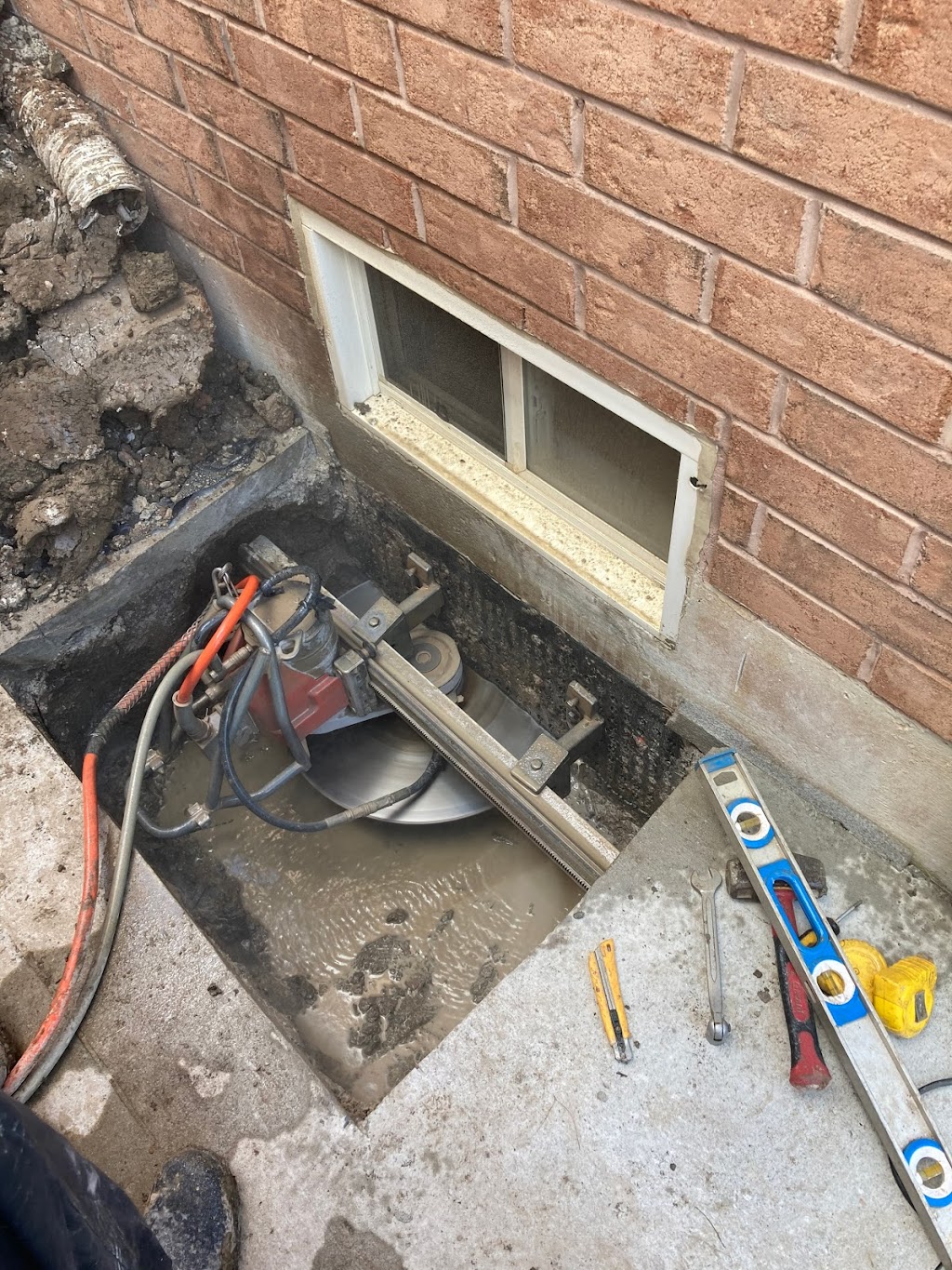 mc concrete cutting and coring egress window and side entrance | 56 Yuile Ct, Brampton, ON L6Y 5J4, Canada | Phone: (647) 450-7206