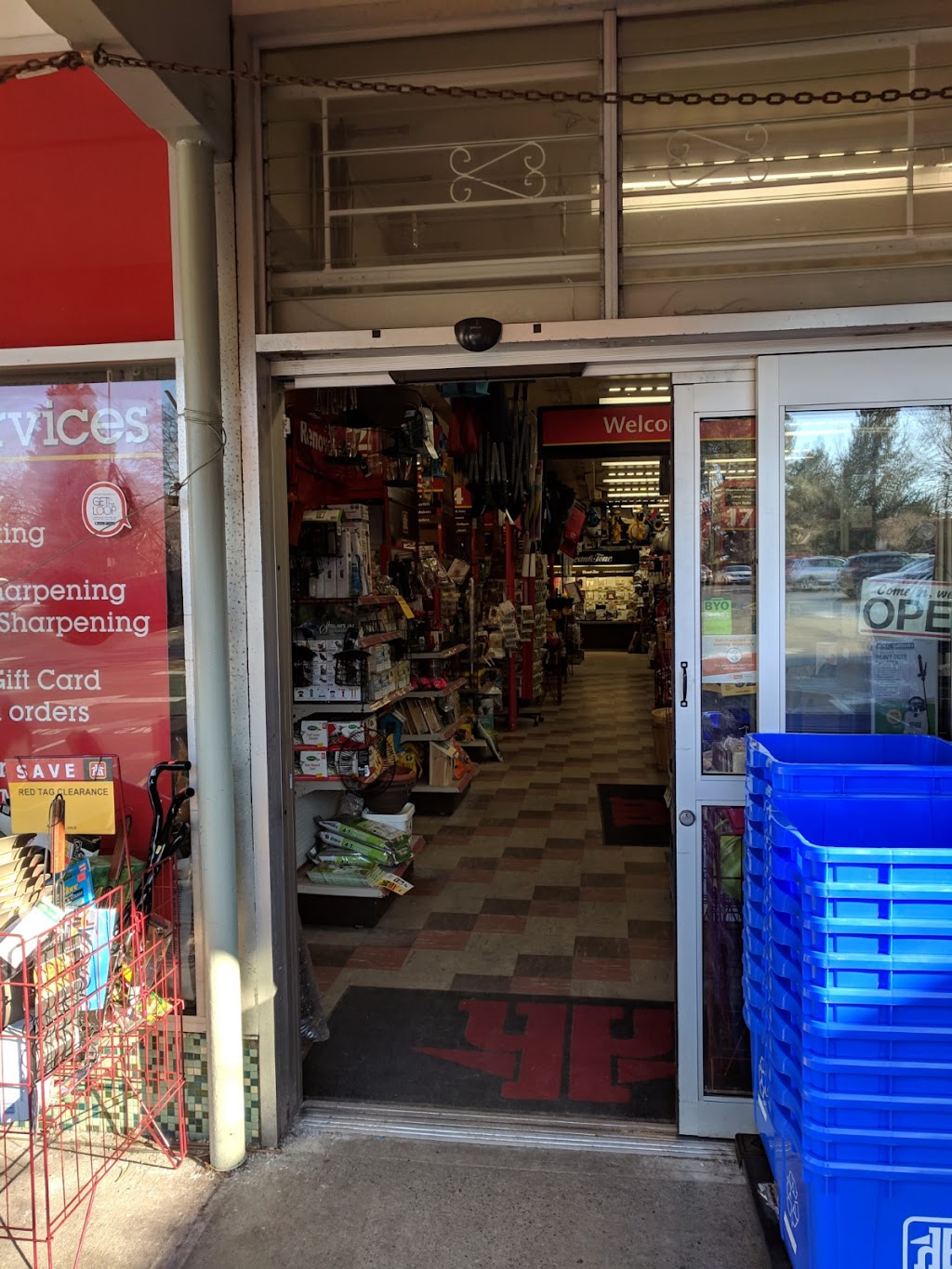 Ross Bay Home Hardware | 1584 Fairfield Rd, Victoria, BC V8S 1G1, Canada | Phone: (250) 598-7224