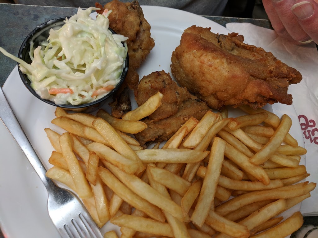 Chicken Chef | 3770 Portage Ave, Winnipeg, MB R3K 1A1, Canada | Phone: (204) 832-3900