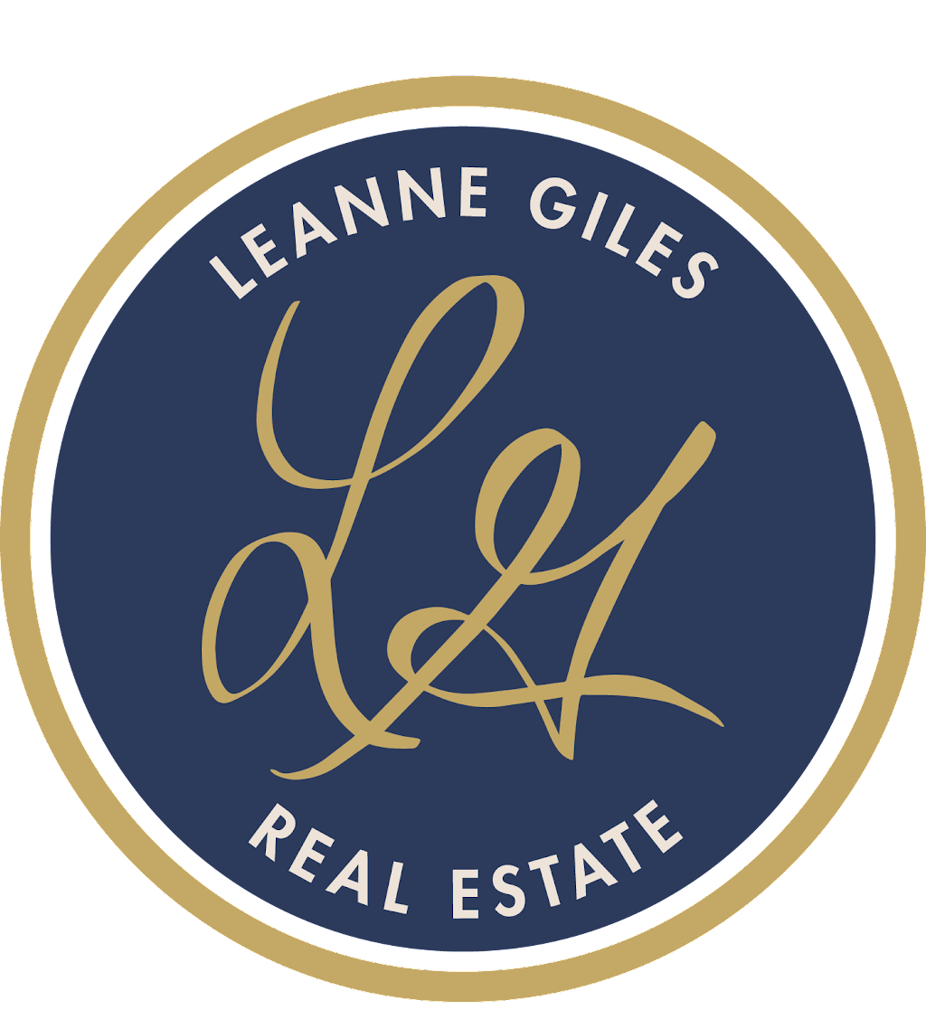 Leanne Giles in Cambridge, Ontario - RE/MAX Real Estate Centre | 766 Hespeler Rd, Cambridge, ON N3H 5L8, Canada | Phone: (519) 589-3536