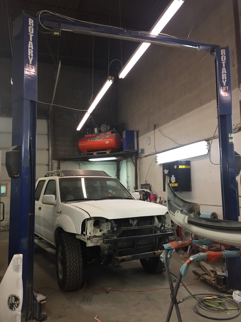 Canadian Auto Repairs | 3850 19 St NE #6, Calgary, AB T2E 6V2, Canada | Phone: (403) 219-3312
