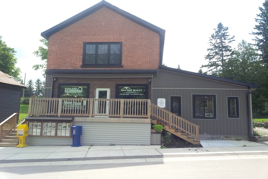 Highland Exteriors Inc | 162 Kincardine St, Priceville, ON N0C 1K0, Canada | Phone: (519) 924-9992