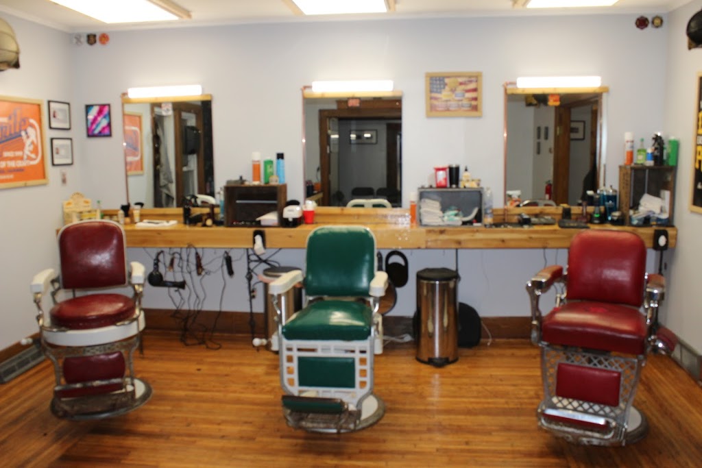 Center Barber House | 6215 Goodrich Road Lower, Clarence Center, NY 14032, USA | Phone: (716) 741-5887