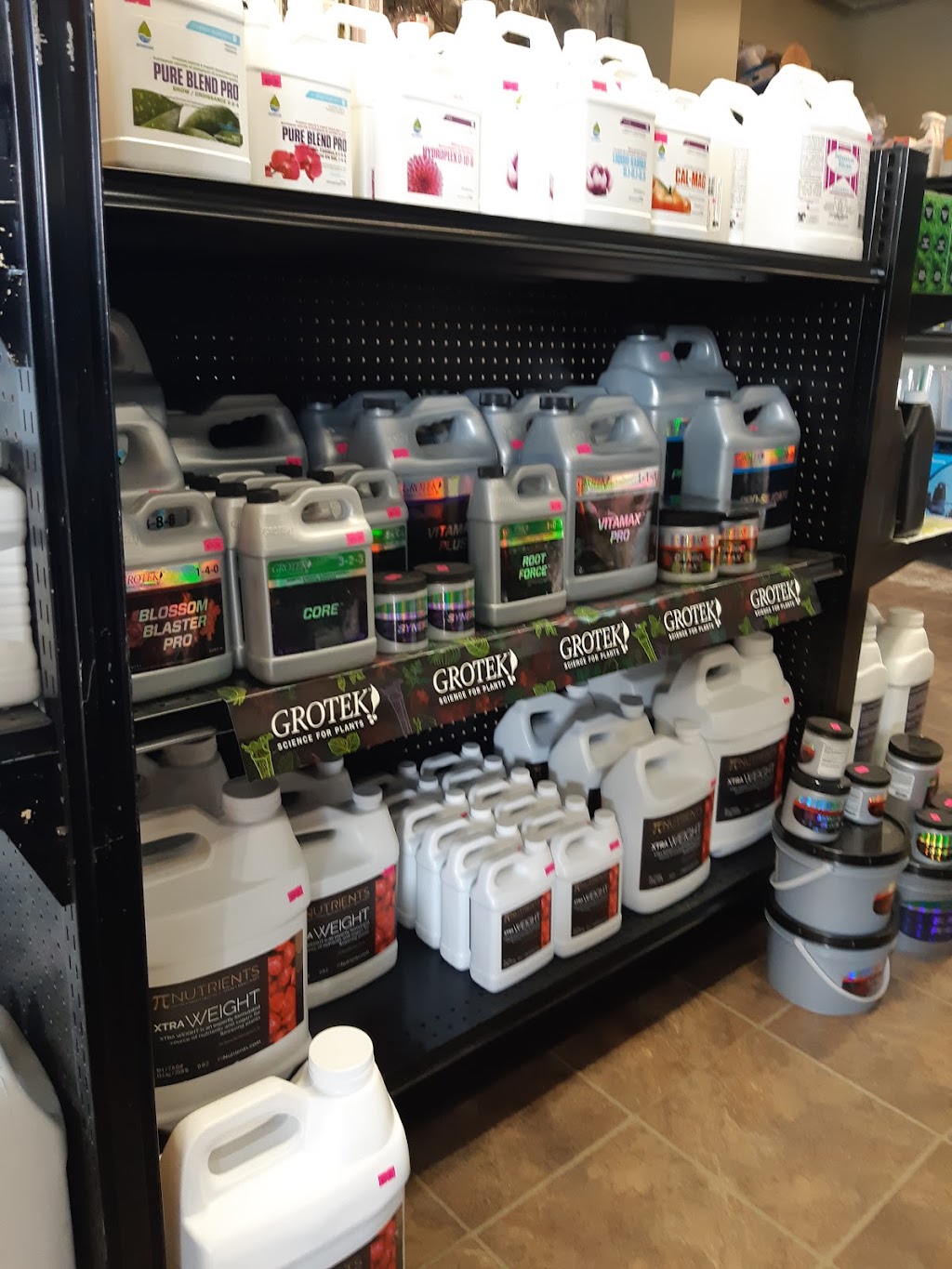 AV Garden Supply | 4-2945 Alberni Hwy, Port Alberni, BC V9Y 8R4, Canada | Phone: (250) 735-1005