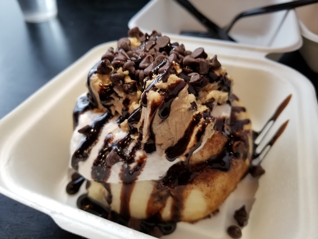 Cinnaholic | 1600 Kenaston Blvd Unit 170, Winnipeg, MB R3P 0Y4, Canada | Phone: (204) 414-2111