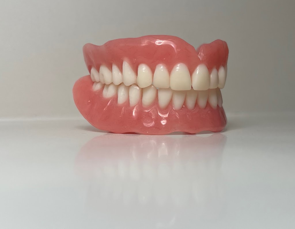 KS Mobile Denture Clinic | 33045 Desbrisay Ave, Mission, BC V2V 7R6, Canada | Phone: (778) 600-0604