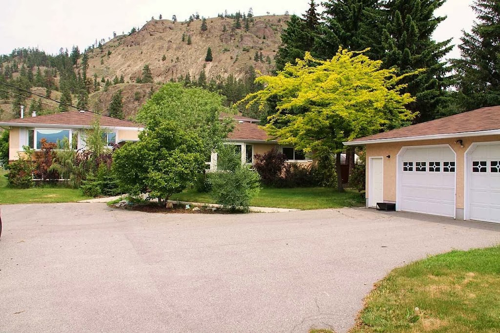 Country Tyme Bed & Breakfast | 6157 Victoria Rd S, Summerland, BC V0H 1Z2, Canada | Phone: (778) 516-1958