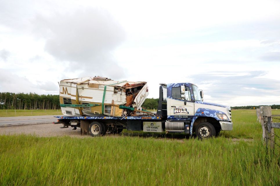 Big Hill Towing & Recovery Service | 217 2 Ave E, Cochrane, AB T4C 2B9, Canada | Phone: (403) 932-3336