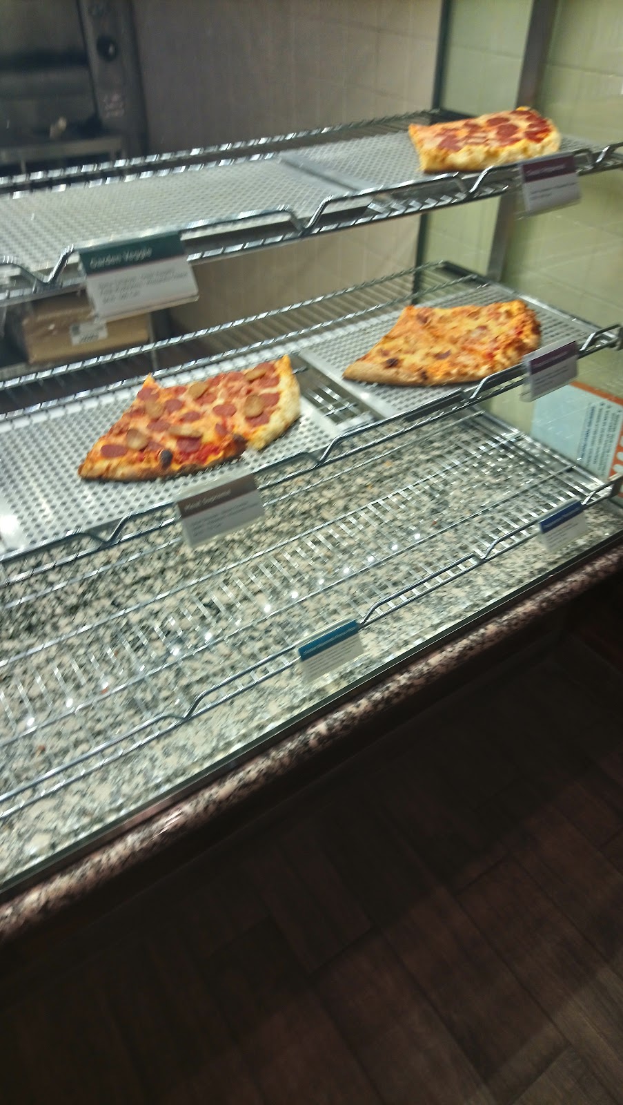 Pizza Pizza | 933 Bank St, Ottawa, ON K1S 3W5, Canada | Phone: (613) 737-1111