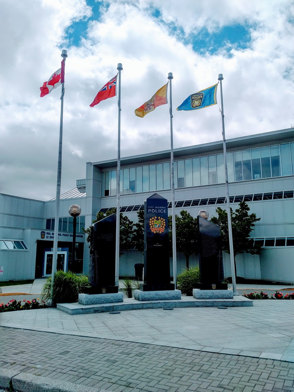 Peel Regional Police Headquarters | 7150 Mississauga Rd, Mississauga, ON L5N 8M5, Canada | Phone: (905) 453-3311 ext. 4050