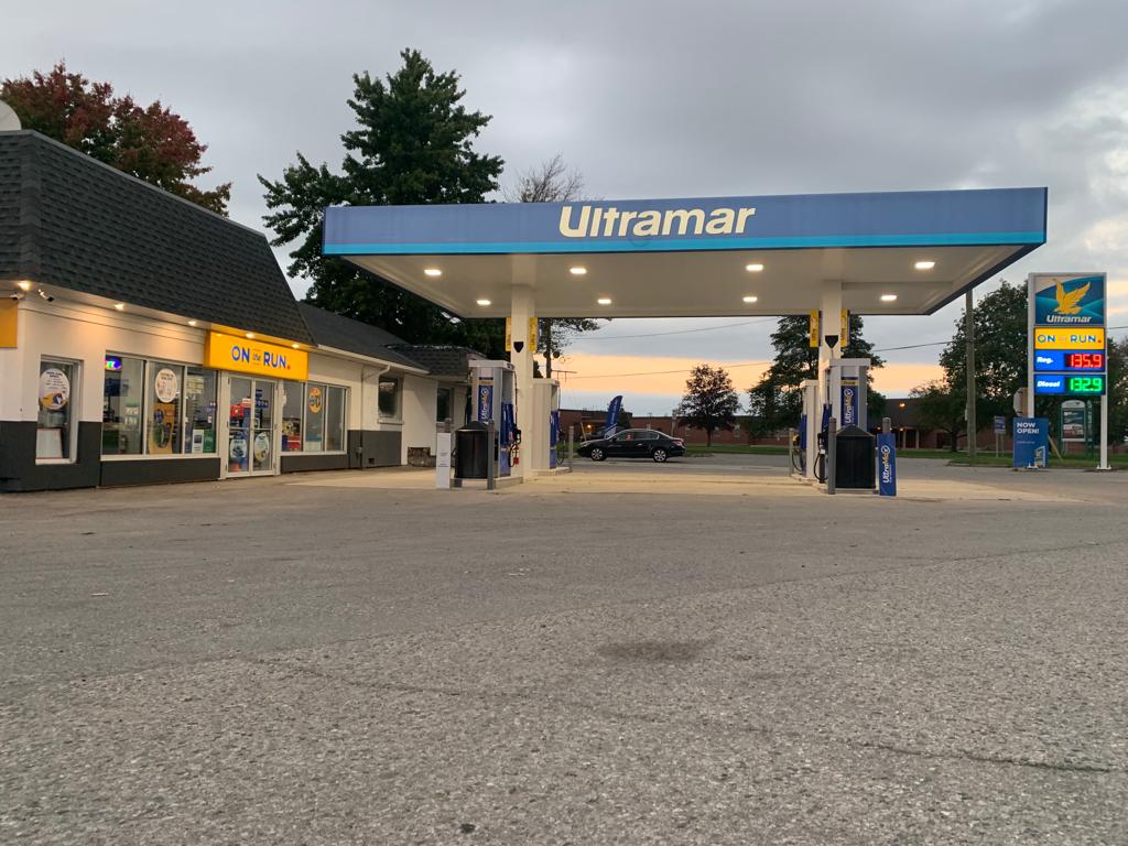 Ultramar Parkhill | 105 Parkhill Main St, Parkhill, ON N0M 2K0, Canada | Phone: (519) 294-6555