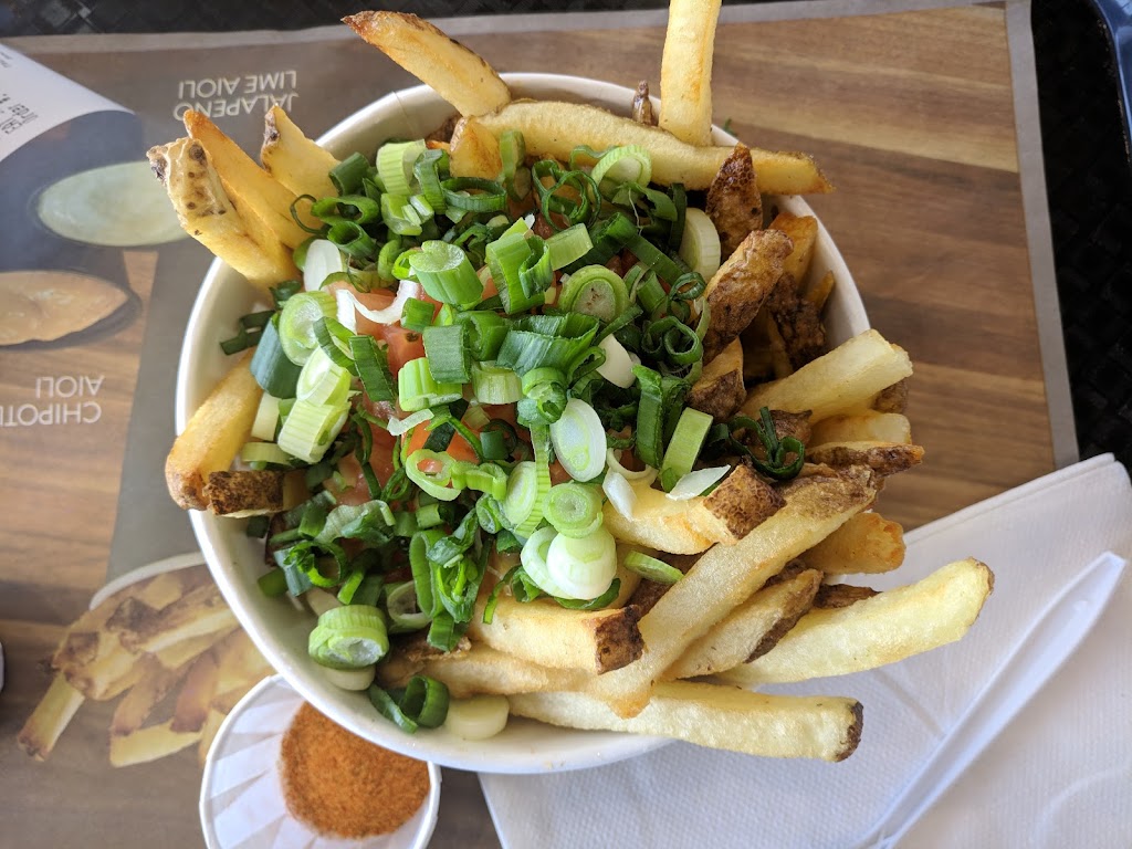 New York Fries Sunridge Mall | Sunridge Mall, 2525 36 St NE, Calgary, AB T1Y 5T4, Canada | Phone: (403) 285-8351