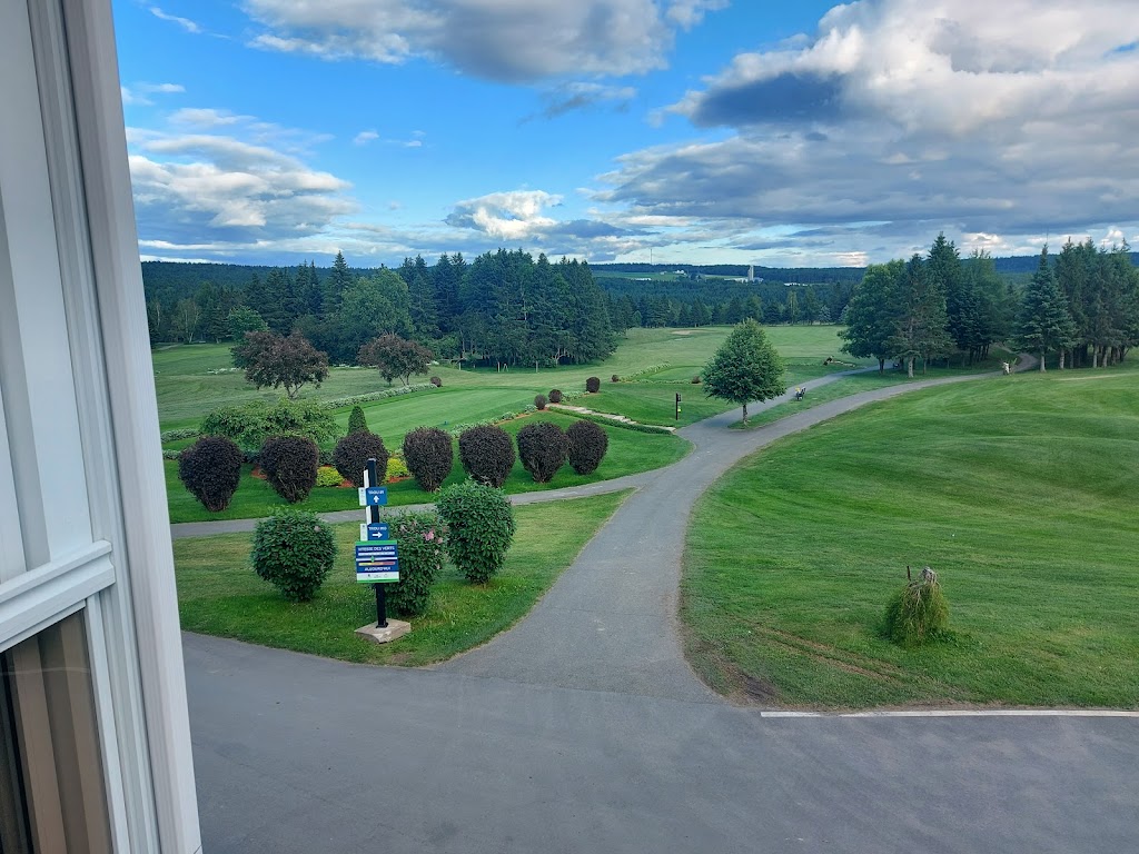 Club de Golf de Beauceville | 721 Rte du Golf, Beauceville, QC G5X 2T8, Canada | Phone: (418) 774-4141