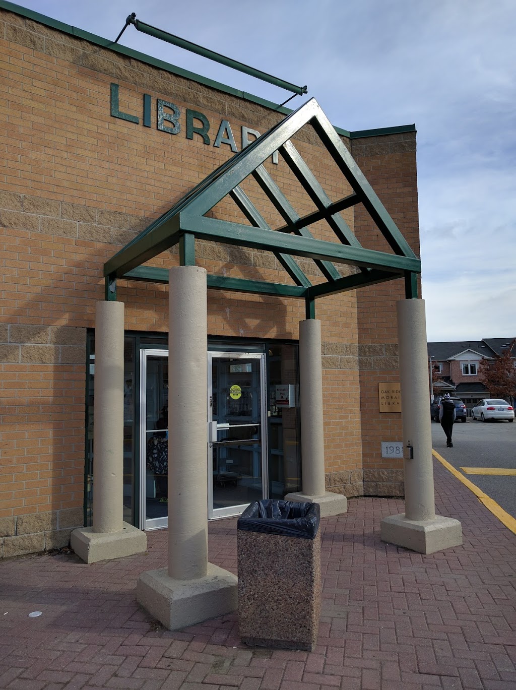 Oak Ridges Library (Richmond Hill Public Library) | 34 Regatta Ave, Richmond Hill, ON L4E 4R1, Canada | Phone: (905) 773-5533