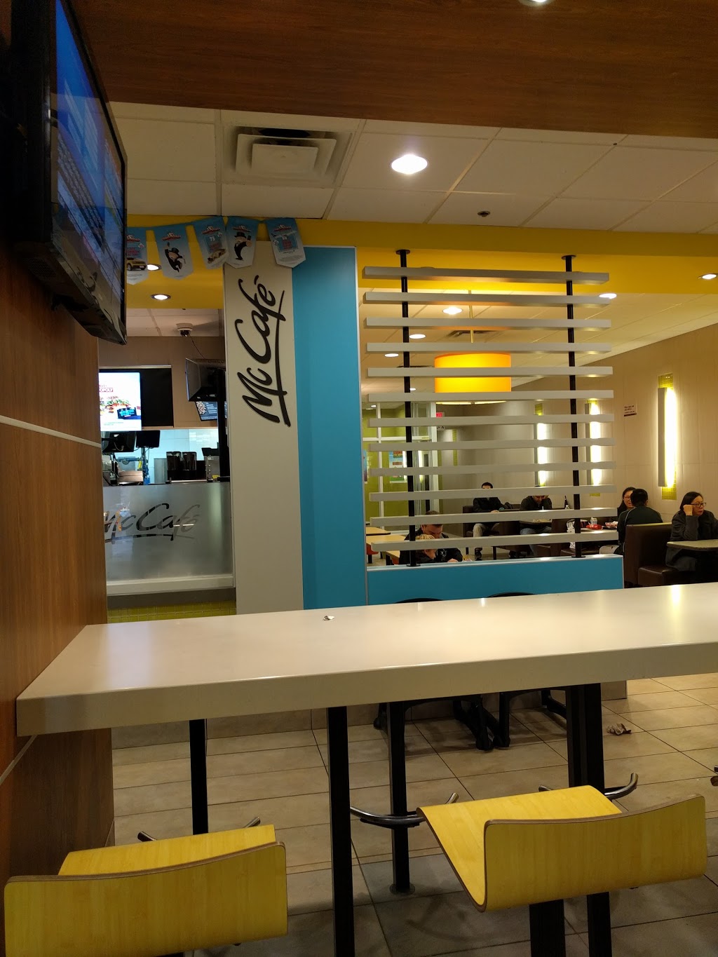 McDonalds | 2936 Finch Ave E, Scarborough, ON M1W 2T4, Canada | Phone: (416) 497-2166