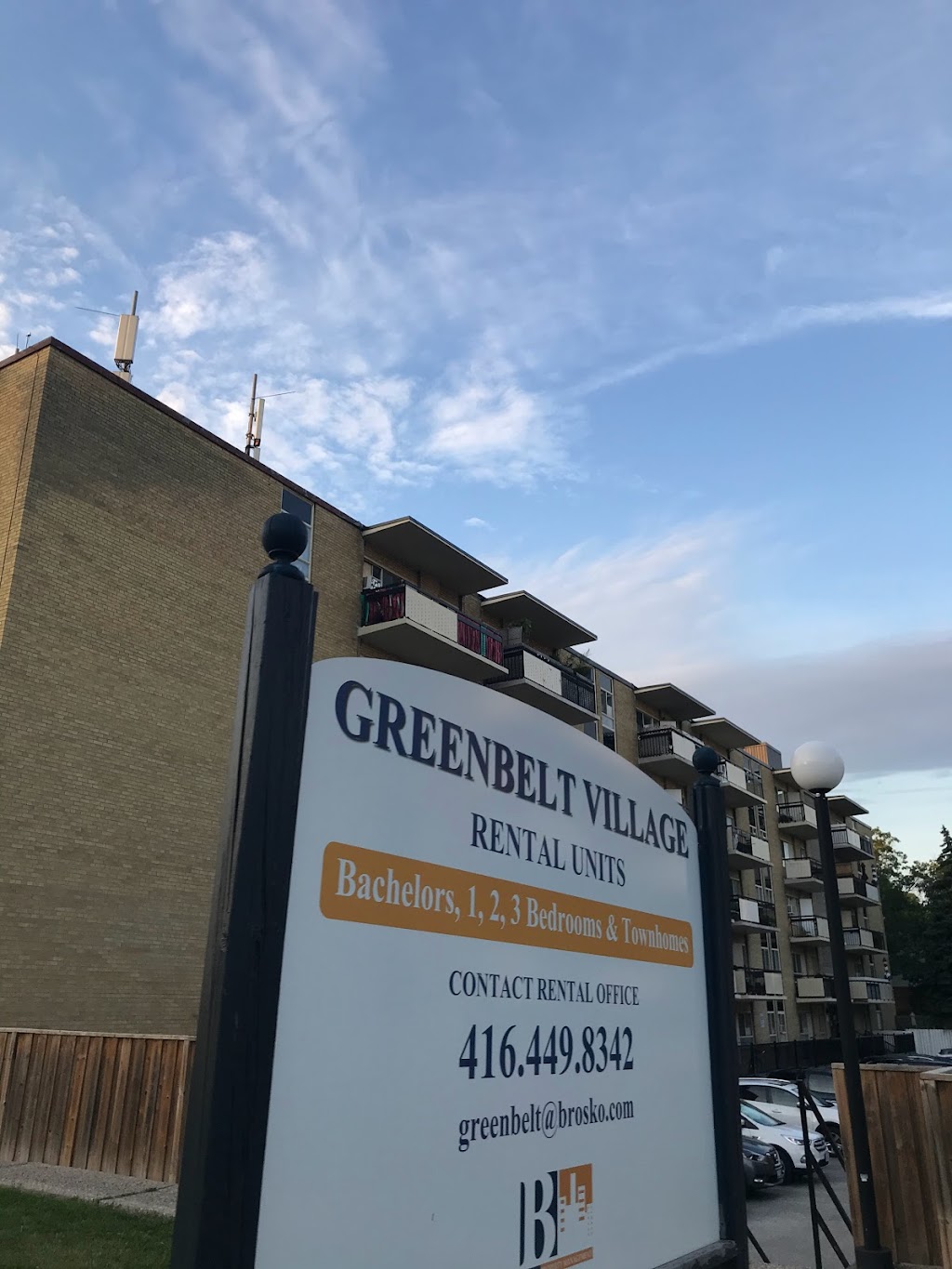 Greenbelt Village Apts | 131 The Heights Dr, North York, ON M3C 1Y3, Canada | Phone: (416) 449-8342