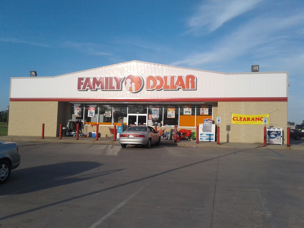 Family Dollar | 101 Commerce Drive, Yale, MI 48097, USA | Phone: (810) 387-0374