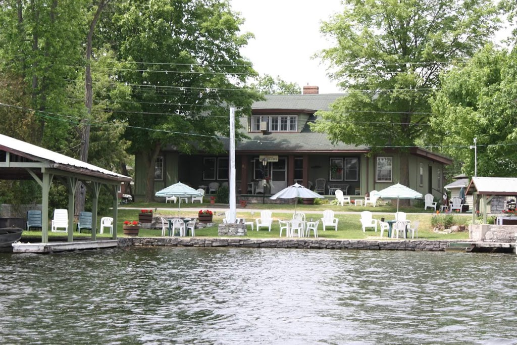 Riverside Lodge | 84 Front St E, Bobcaygeon, ON K0M 1A0, Canada | Phone: (705) 738-2193