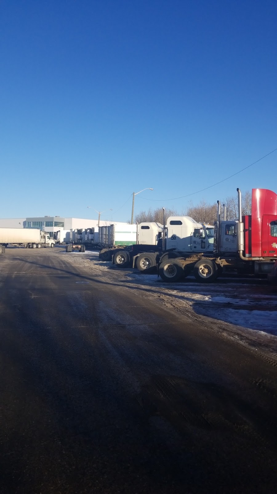 T & T Trucking Ltd | 14840 134 Ave NW, Edmonton, AB T5L 4T4, Canada | Phone: (780) 489-5597