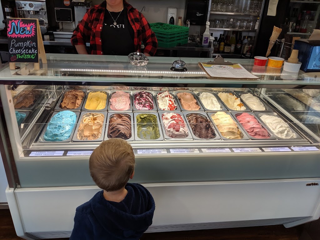 Dug & Bettys Ice Creamery / Crèmerie de Glace | 309 Des Meurons St, Winnipeg, MB R2H 0V2, Canada | Phone: (204) 417-0026