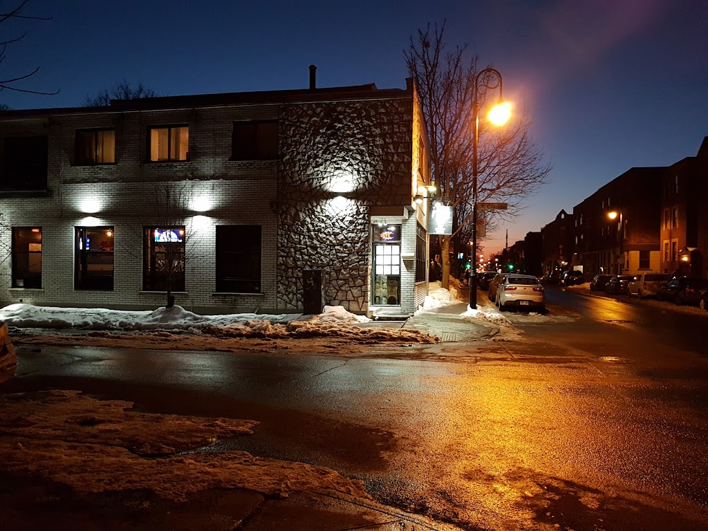 Resto-Bar Trevi | 800 Rue de lÉglise, Verdun, QC H4G 2N2, Canada | Phone: (514) 768-6696