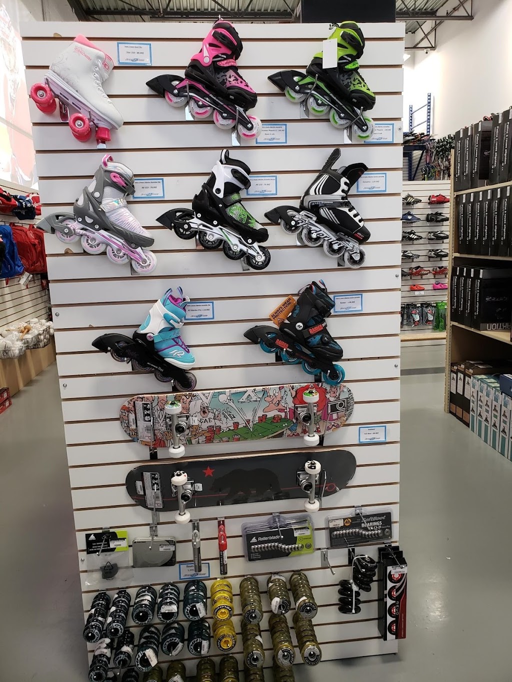 Sports Aux Puces Mascouche | 285 Mnt Masson, Mascouche, QC J7K 2L6, Canada | Phone: (450) 966-9777