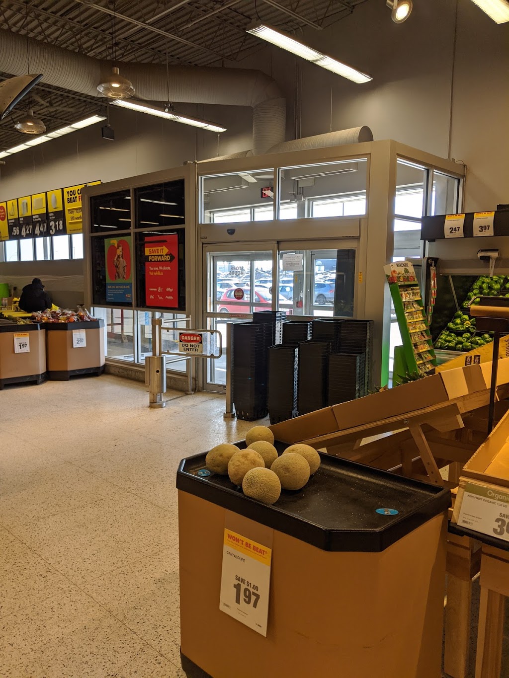 Shawns No Frills | 1020 Dawson Rd, Thunder Bay, ON P7B 1K6, Canada | Phone: (866) 987-6453