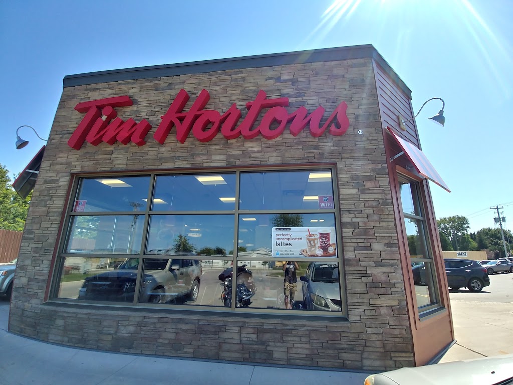 Tim Hortons | 4504 London Line, Plympton-Wyoming, ON N0N 1T0, Canada | Phone: (519) 845-0469